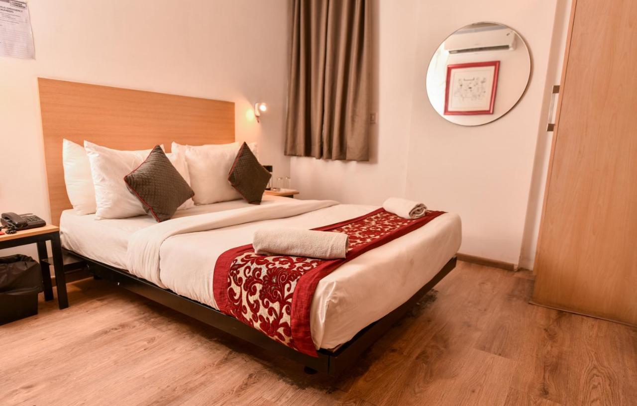 Hotel Admire Inn "Near Atal Chowk, Sector 15, Vasundhara" Газиабад Экстерьер фото