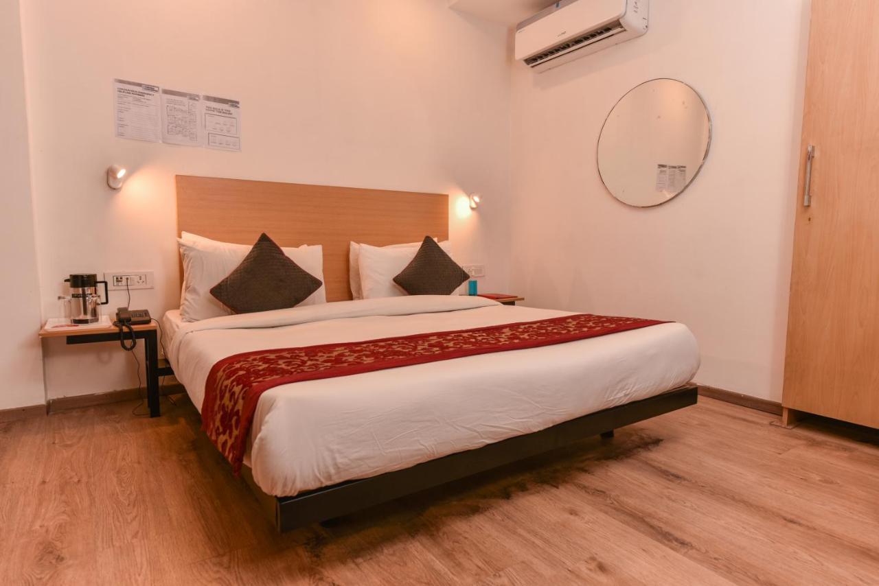 Hotel Admire Inn "Near Atal Chowk, Sector 15, Vasundhara" Газиабад Экстерьер фото