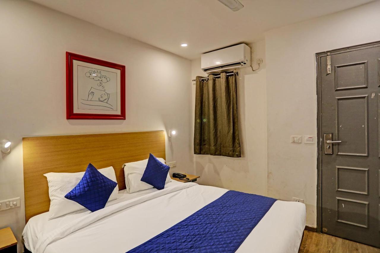 Hotel Admire Inn "Near Atal Chowk, Sector 15, Vasundhara" Газиабад Экстерьер фото